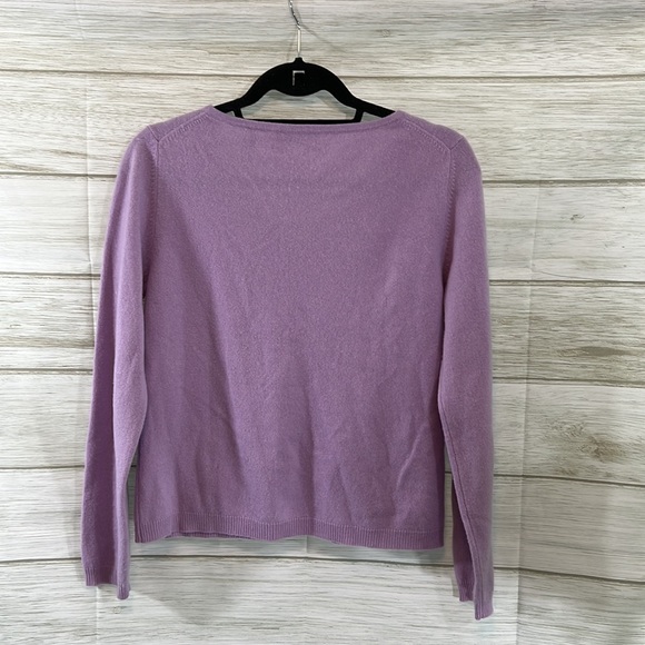 Lord & Taylor lavender purple cashmere sweater - Picture 5 of 6